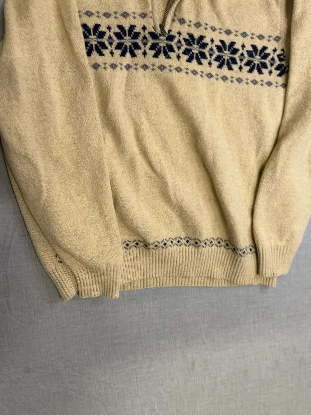 Haggar Men's Tan Snowflake Fair Isle Quarter-Zip Pullover Sweater Size XL